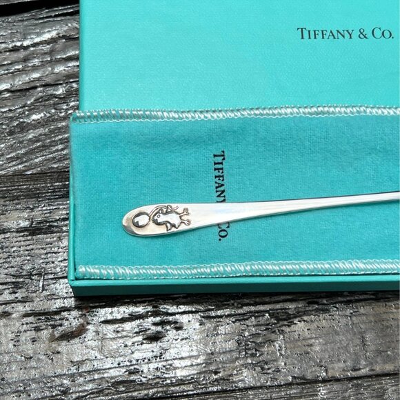 Tiffany & Co. Sterling Silver RARE Baby Feeding Spoon BOX Duck holding balloon - Picture 2 of 14